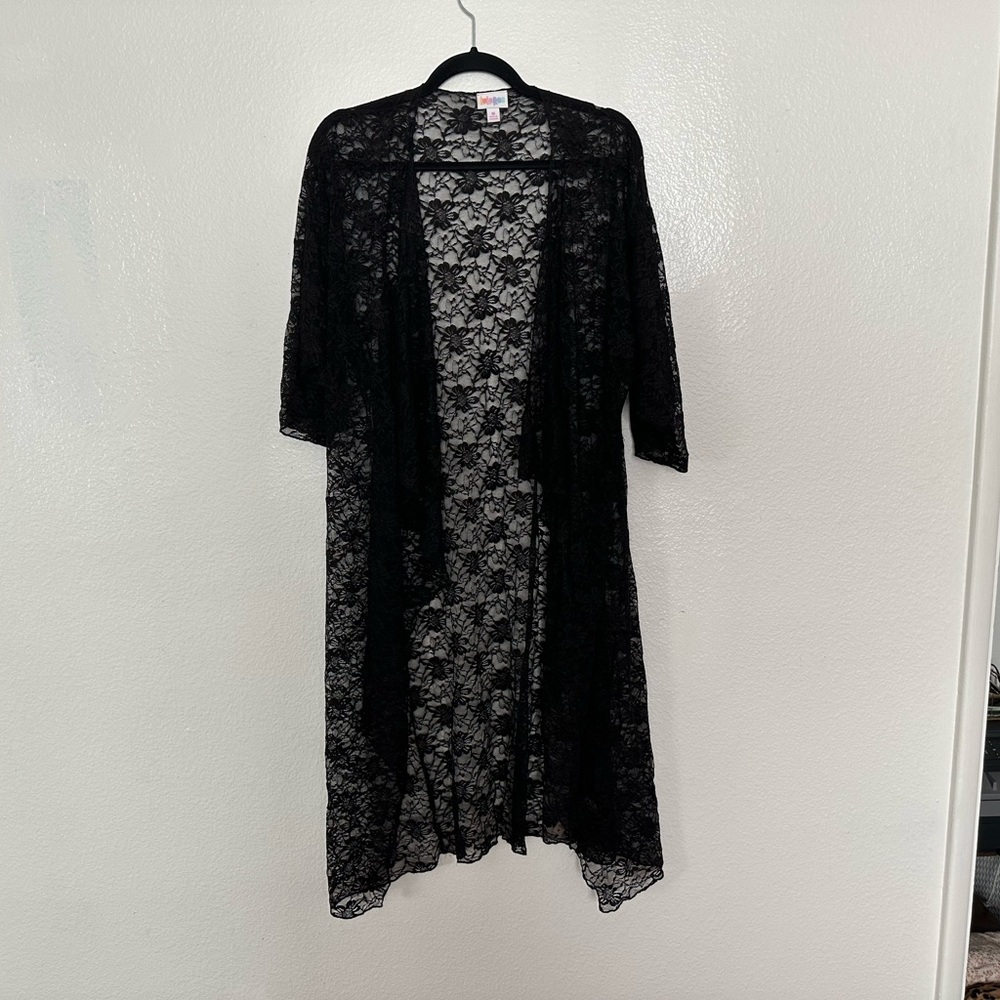 Lace coverup